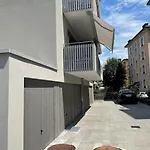 Lägenhet Studio Proche De La Gare ! *