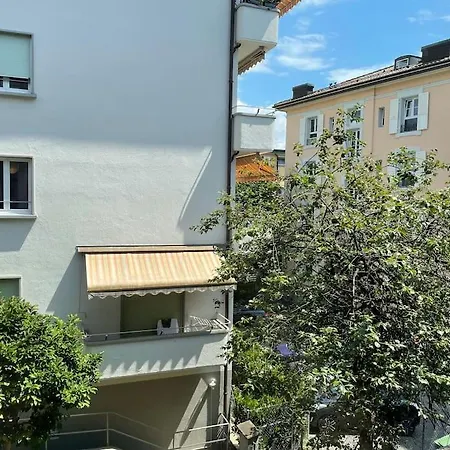 Apartment Studio Proche De La Gare ! *